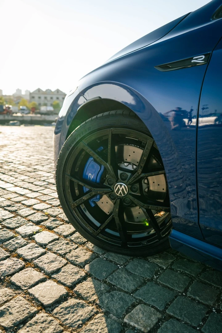 VW Golf 2.0 TSI R DSG