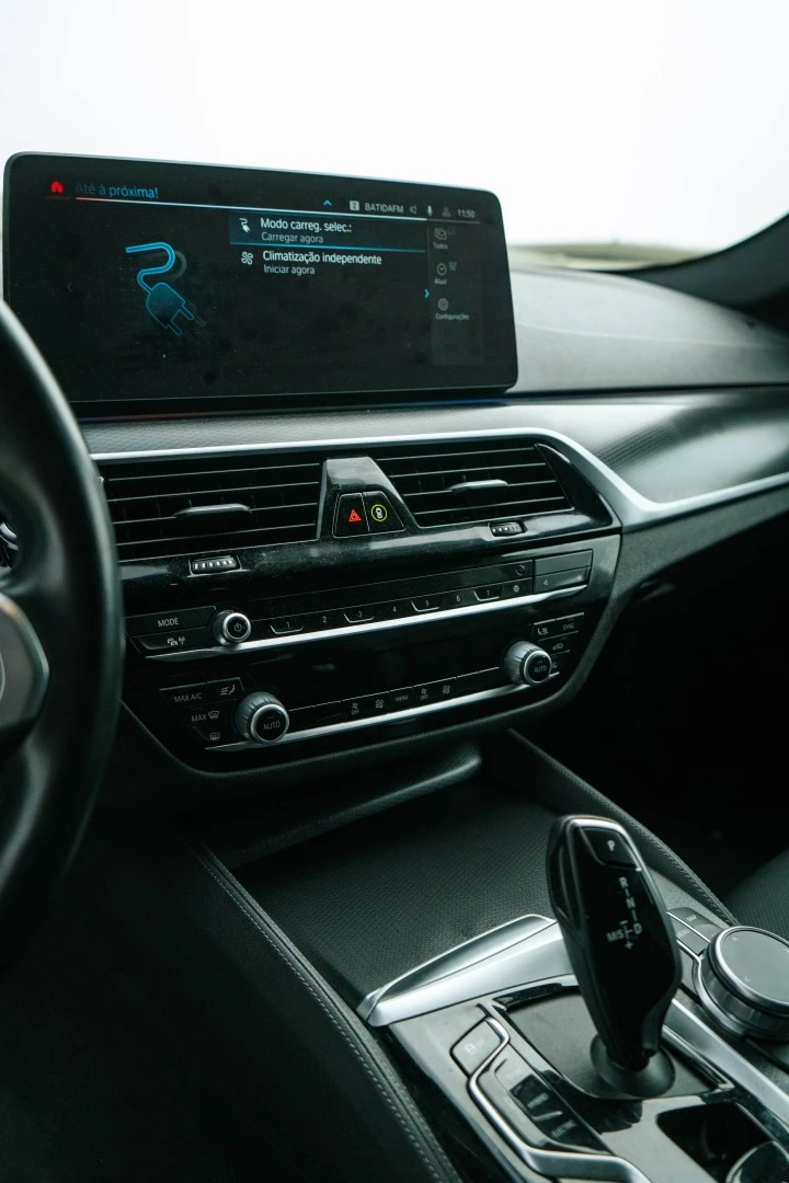 BMW 530 e Pack Desportivo M