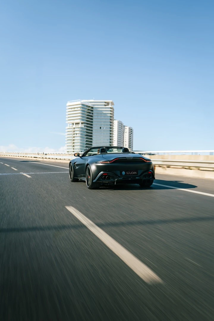 Aston Martin Vantage Roadster V8 F1 Edition