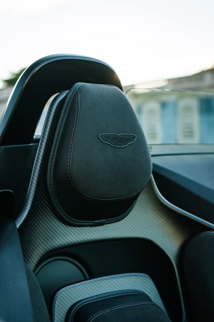 Aston Martin Vantage Roadster V8 F1 Edition
