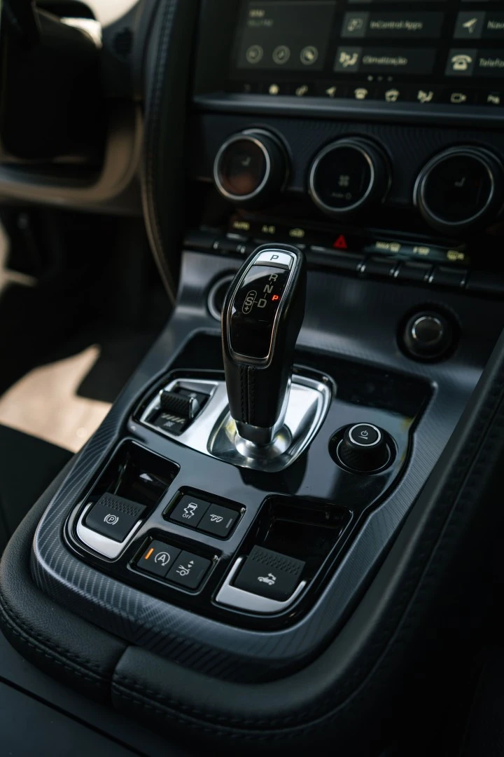 Jaguar F-Type 2.0 i4 R-Dynamic