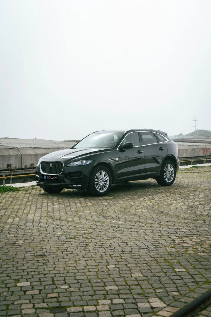 Jaguar F-Pace 2.0 i4D Portfolio Aut.