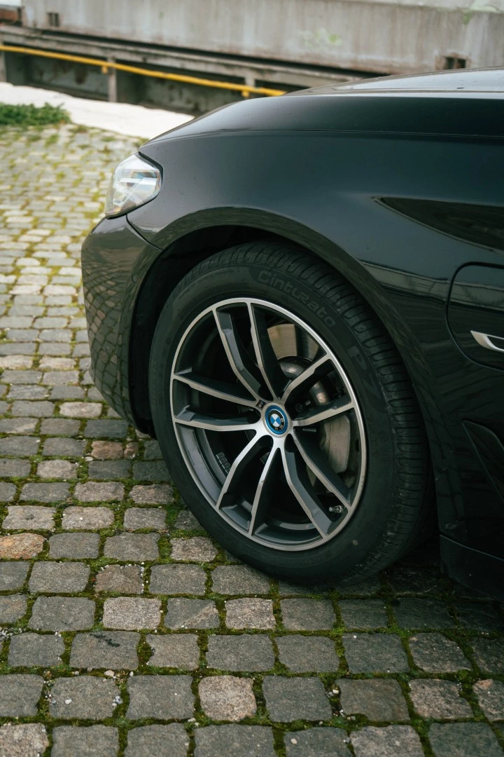 BMW 530 e Pack Desportivo M