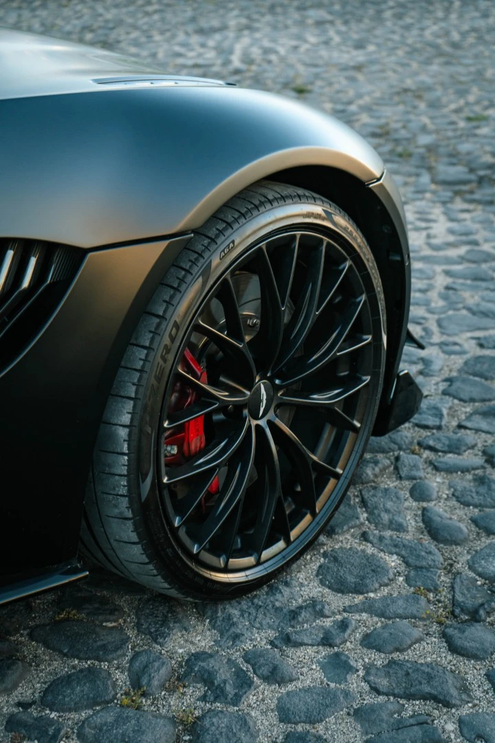 Aston Martin Vantage Roadster V8 F1 Edition