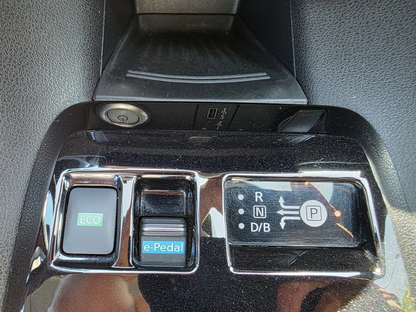 Nissan Leaf N-Connecta Full Led