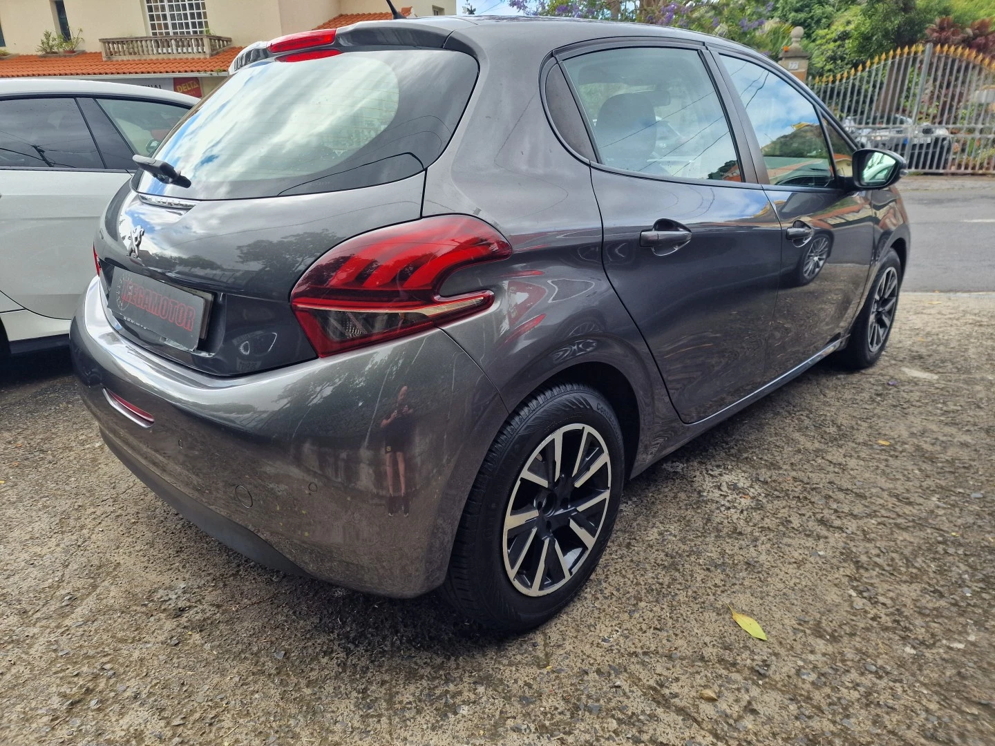 Peugeot 208 1.5 HDI STYLE