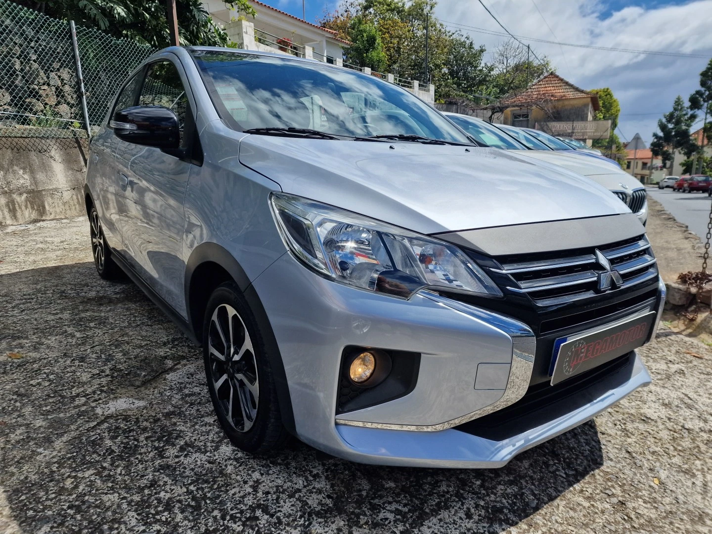 Mitsubishi Space Star 1.2 Intense Cross