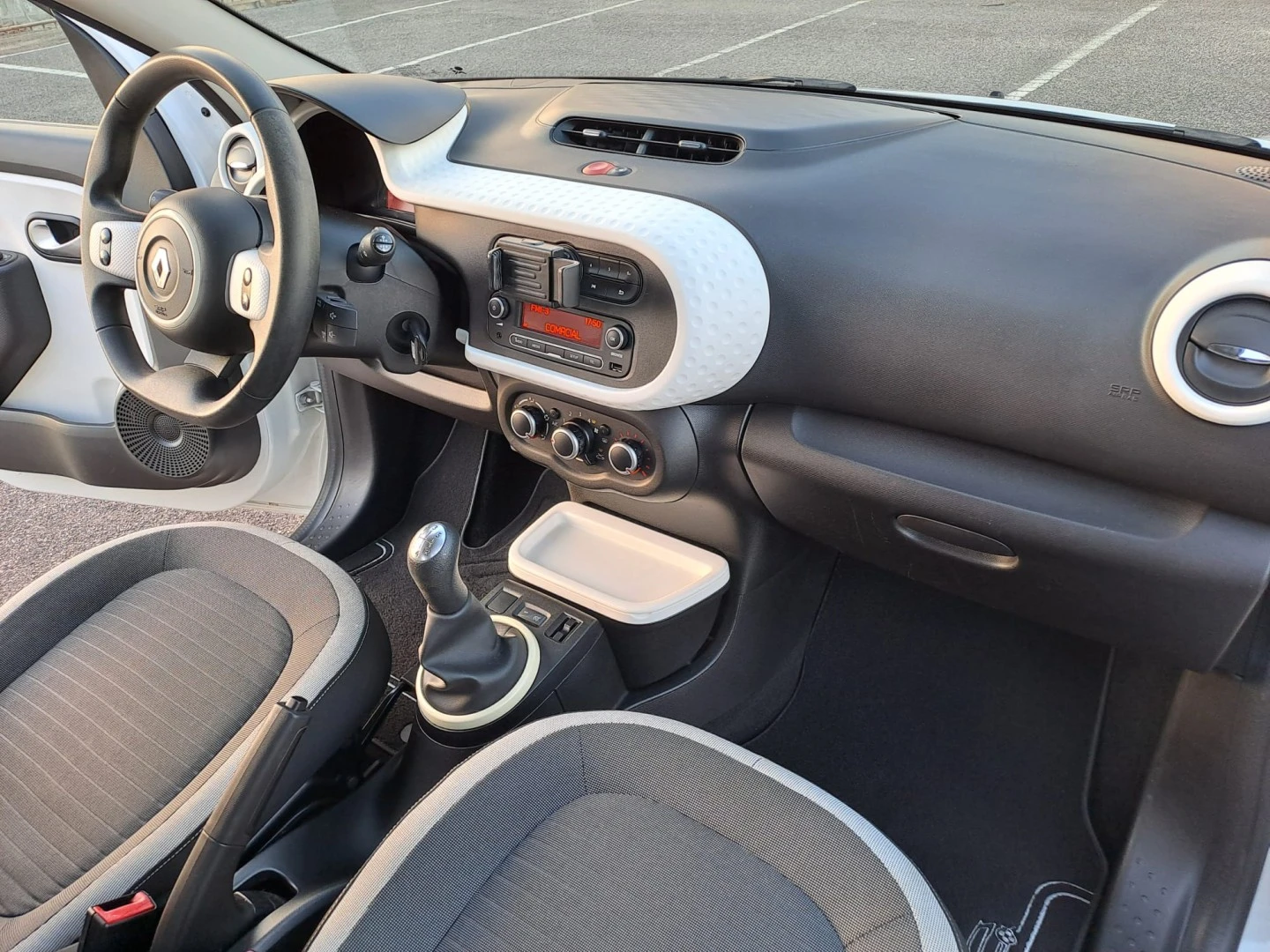 Renault Twingo 1.0 SCe Night&amp;Day