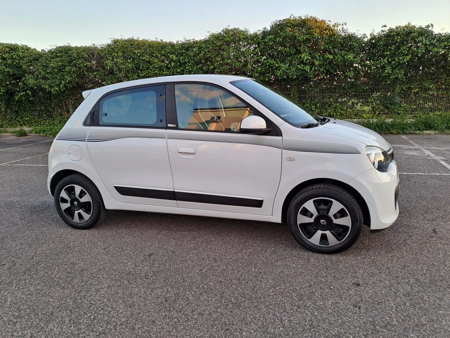 Renault Twingo 1.0 SCe Night&amp;Day