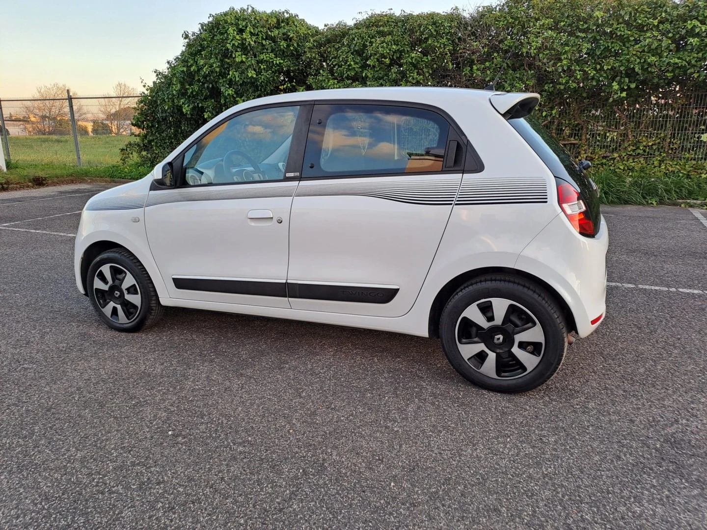 Renault Twingo 1.0 SCe Night&amp;Day