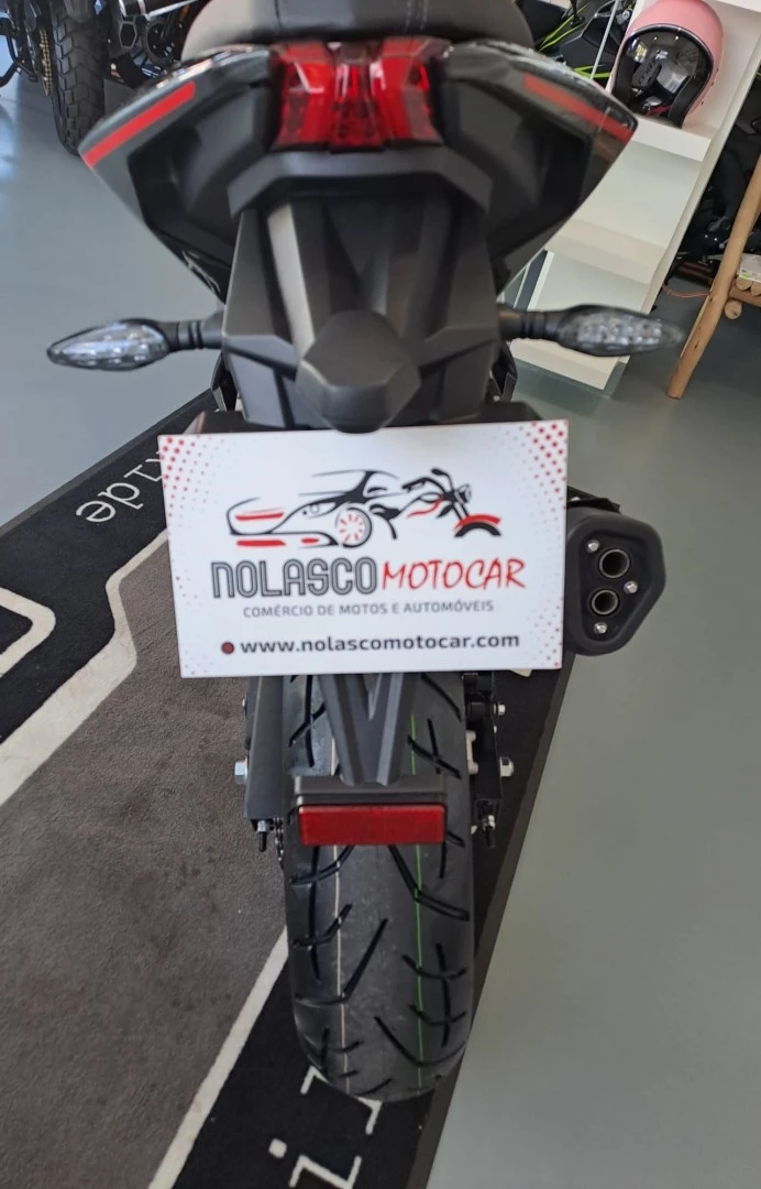 Mitt 125 GP GP CARBON