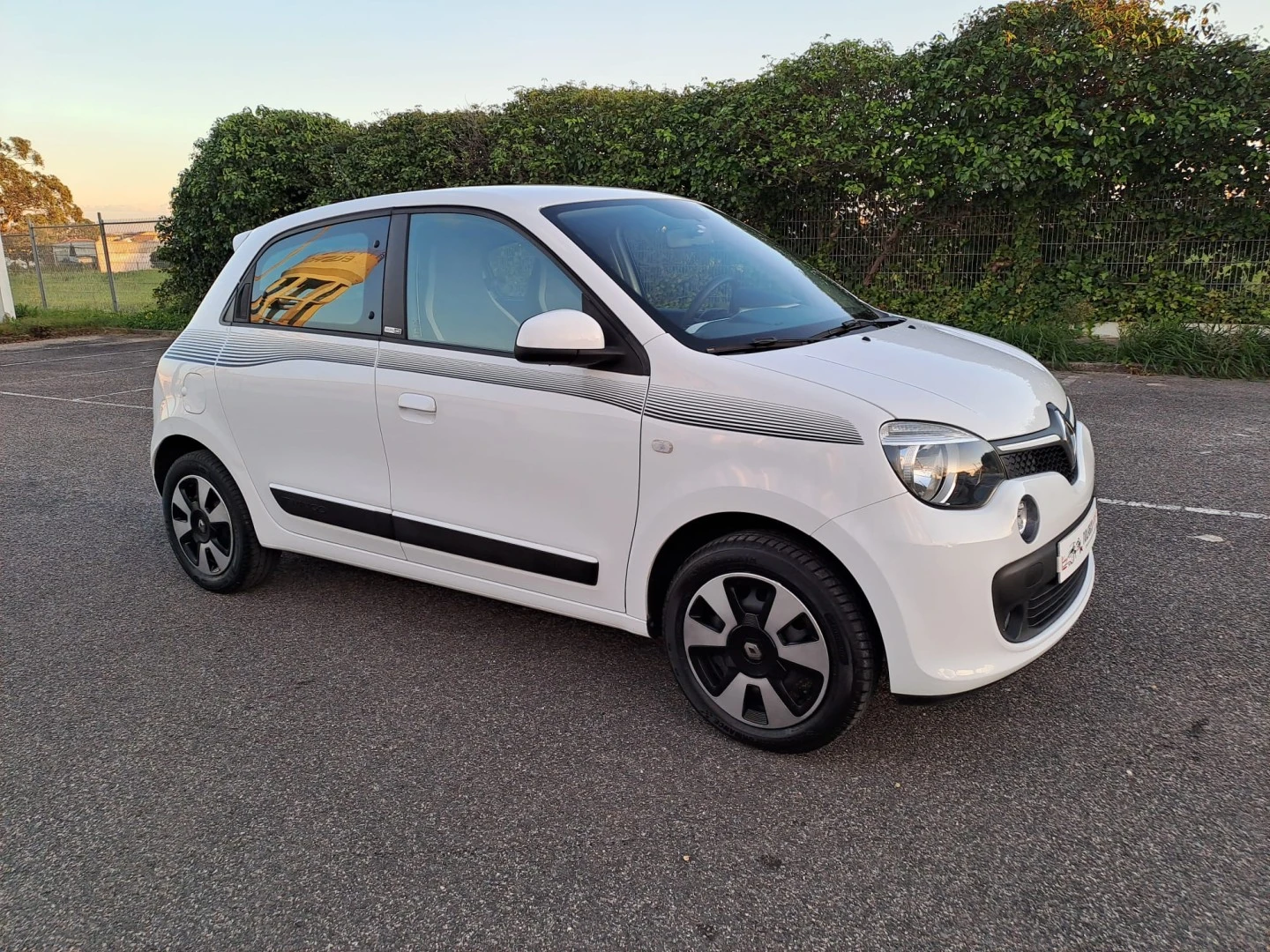 Renault Twingo 1.0 SCe Night&amp;Day