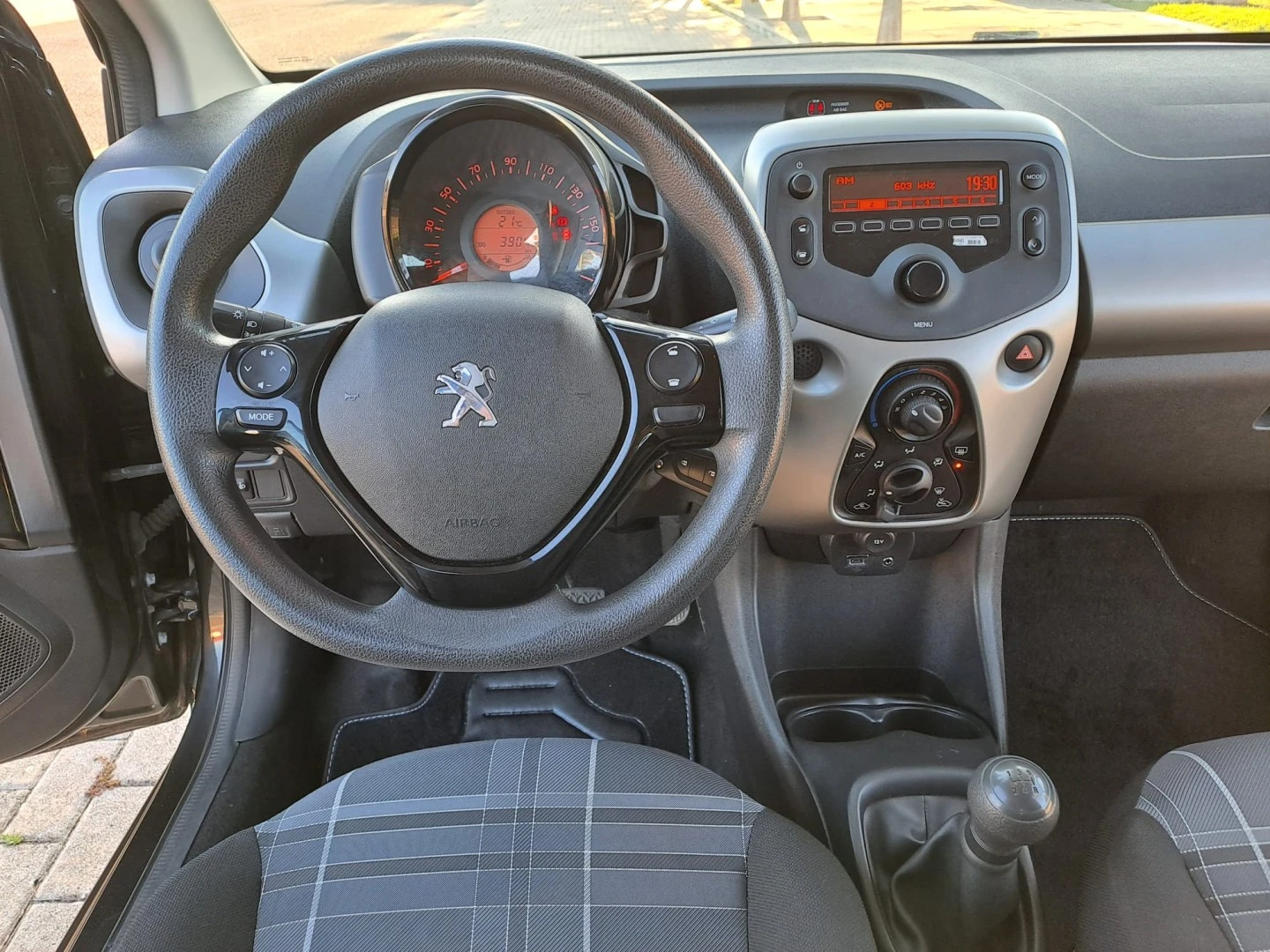 Peugeot 108 1.0 VTi Style