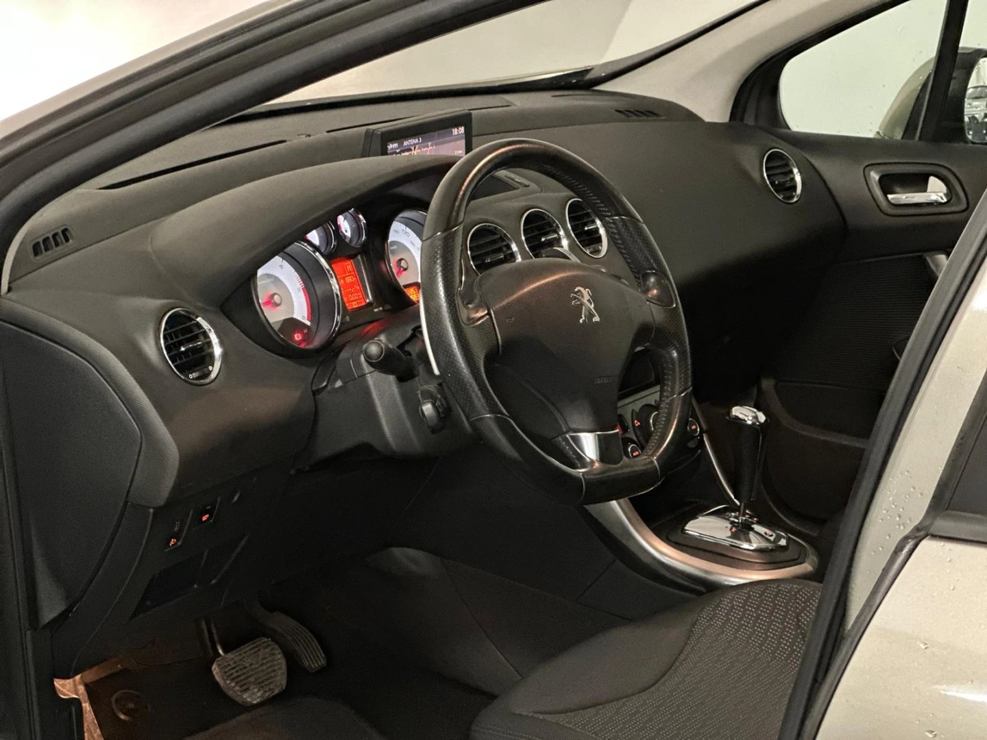 Peugeot 308 SW 1.6 HDi Premium CMP6