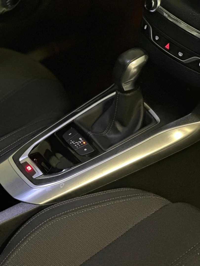 Peugeot 308 1.2 PureTech Allure EAT6