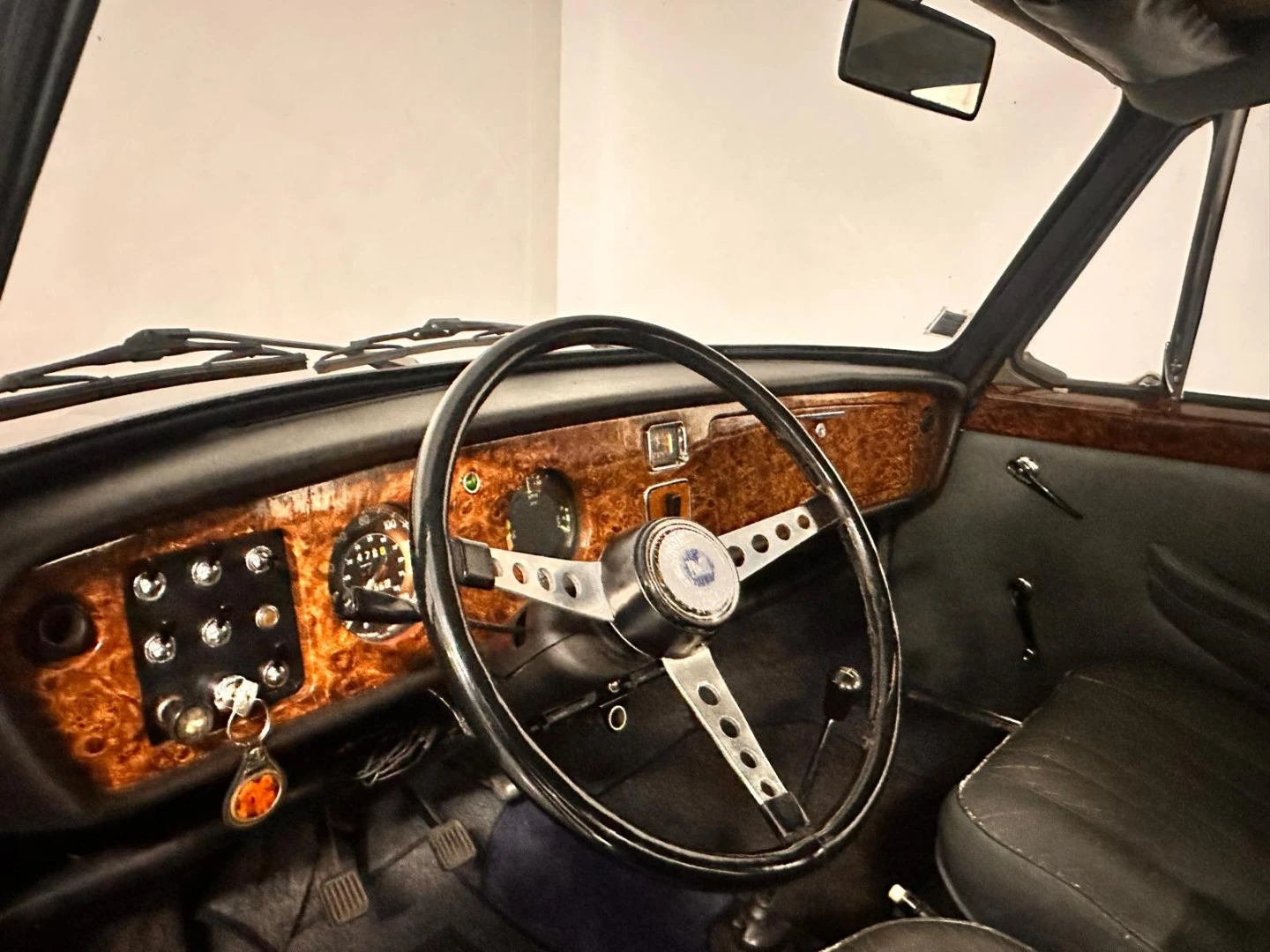 Vanden Plas Princess 1300 SALOON