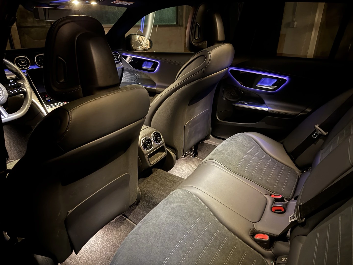 Mercedes-Benz C 300 e AMG Line