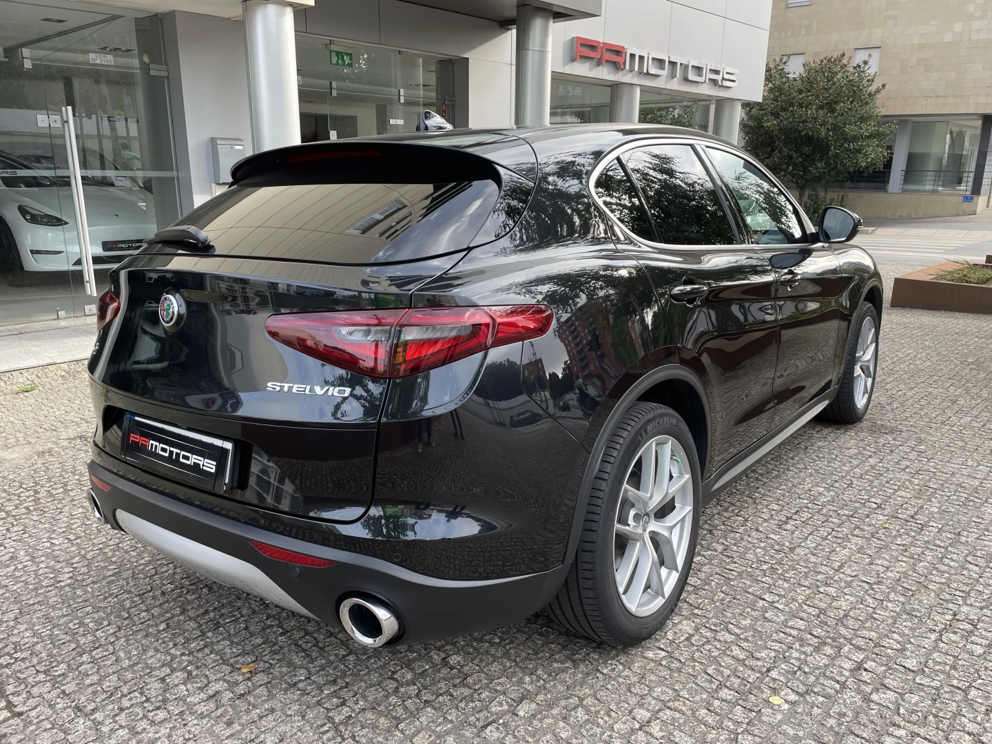 Alfa Romeo Stelvio 2.0 Turbo 16V AT8-Q4 First Edition
