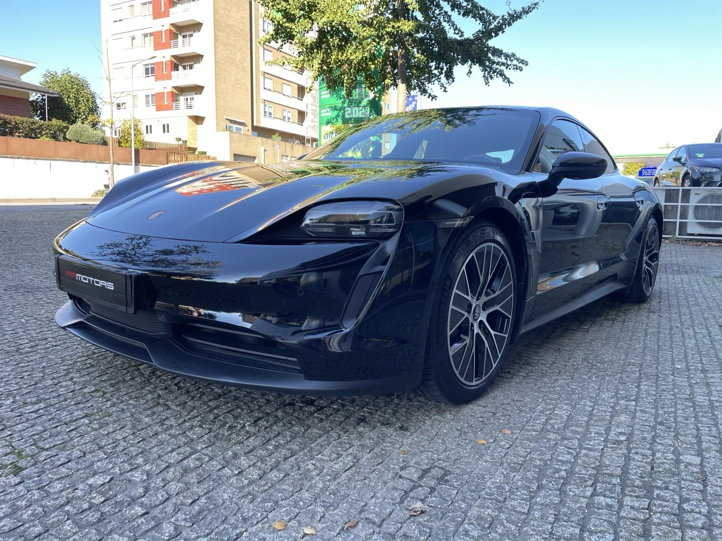 Porsche Taycan Performance Plus