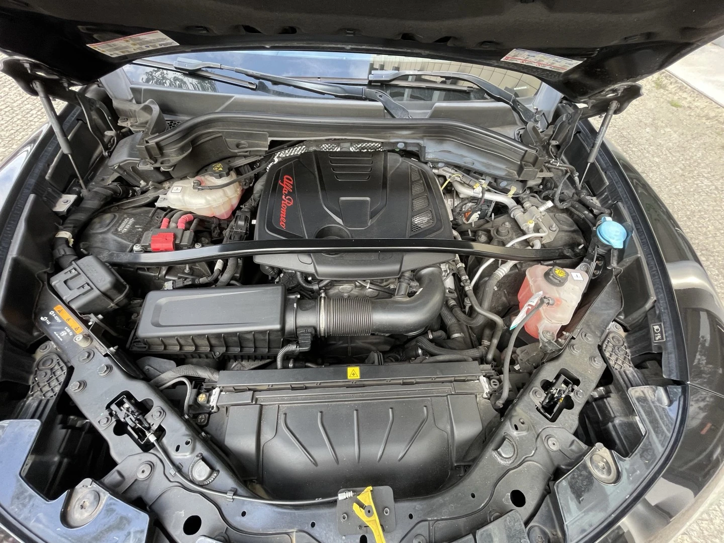 Alfa Romeo Stelvio 2.0 Turbo 16V AT8-Q4 First Edition