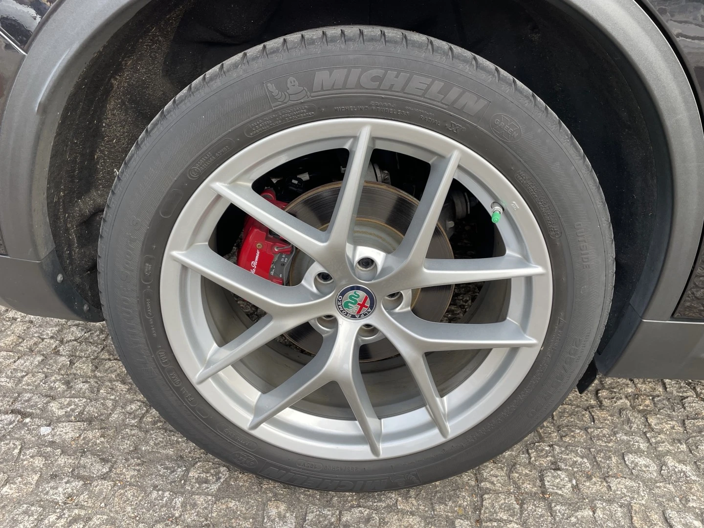 Alfa Romeo Stelvio 2.0 Turbo 16V AT8-Q4 First Edition