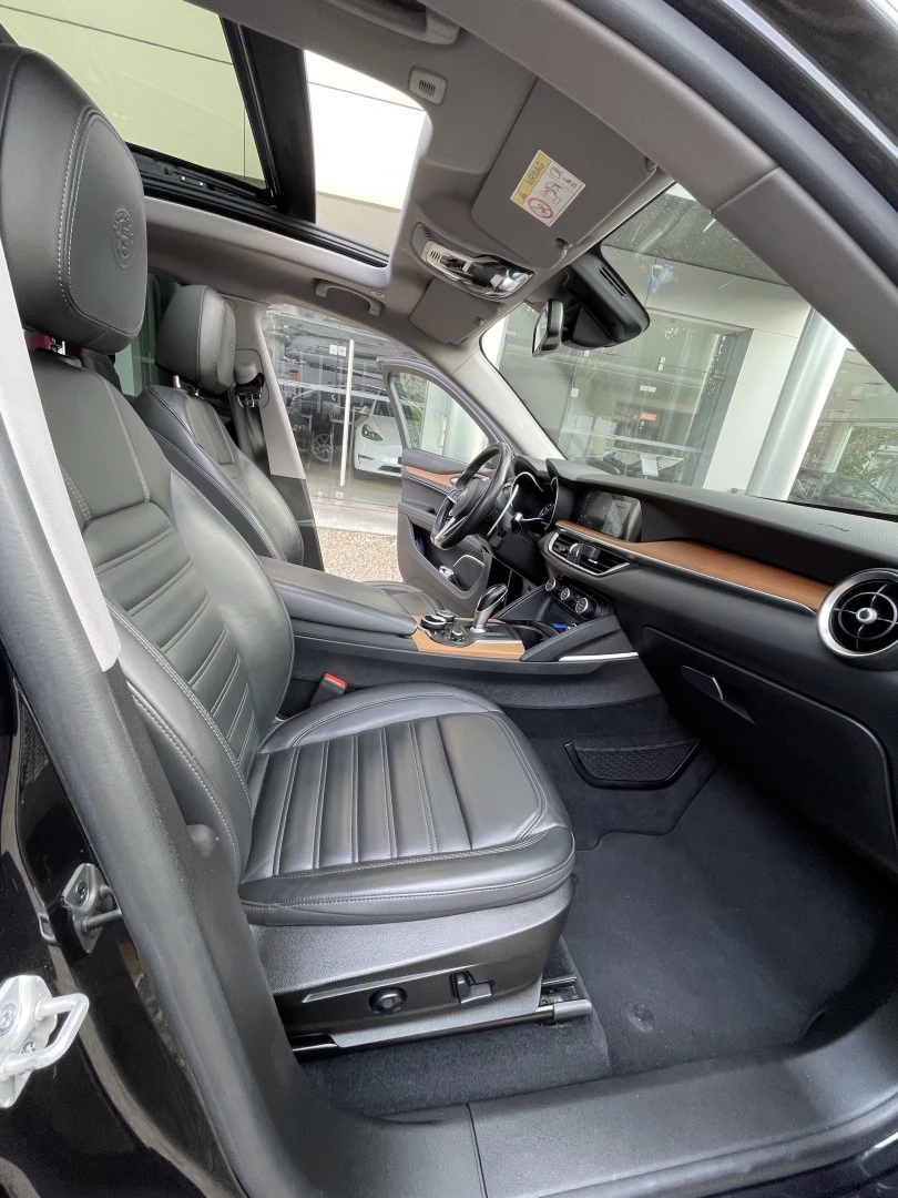 Alfa Romeo Stelvio 2.0 Turbo 16V AT8-Q4 First Edition