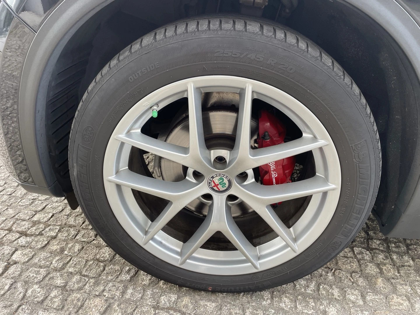 Alfa Romeo Stelvio 2.0 Turbo 16V AT8-Q4 First Edition