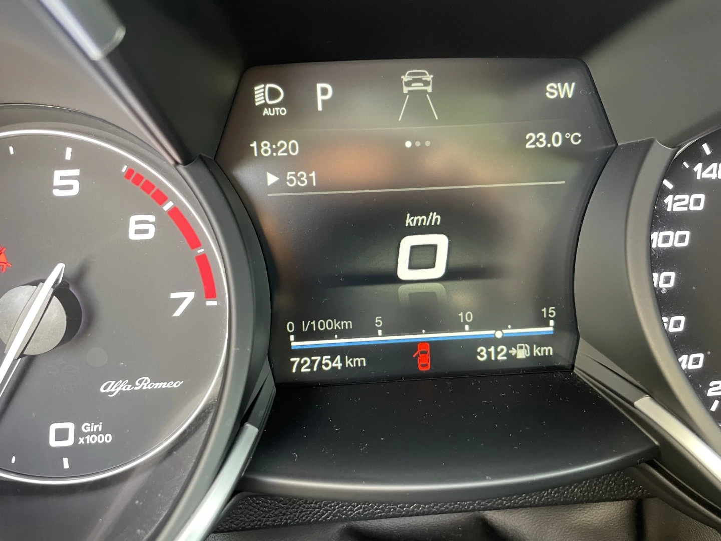 Alfa Romeo Stelvio 2.0 Turbo 16V AT8-Q4 First Edition