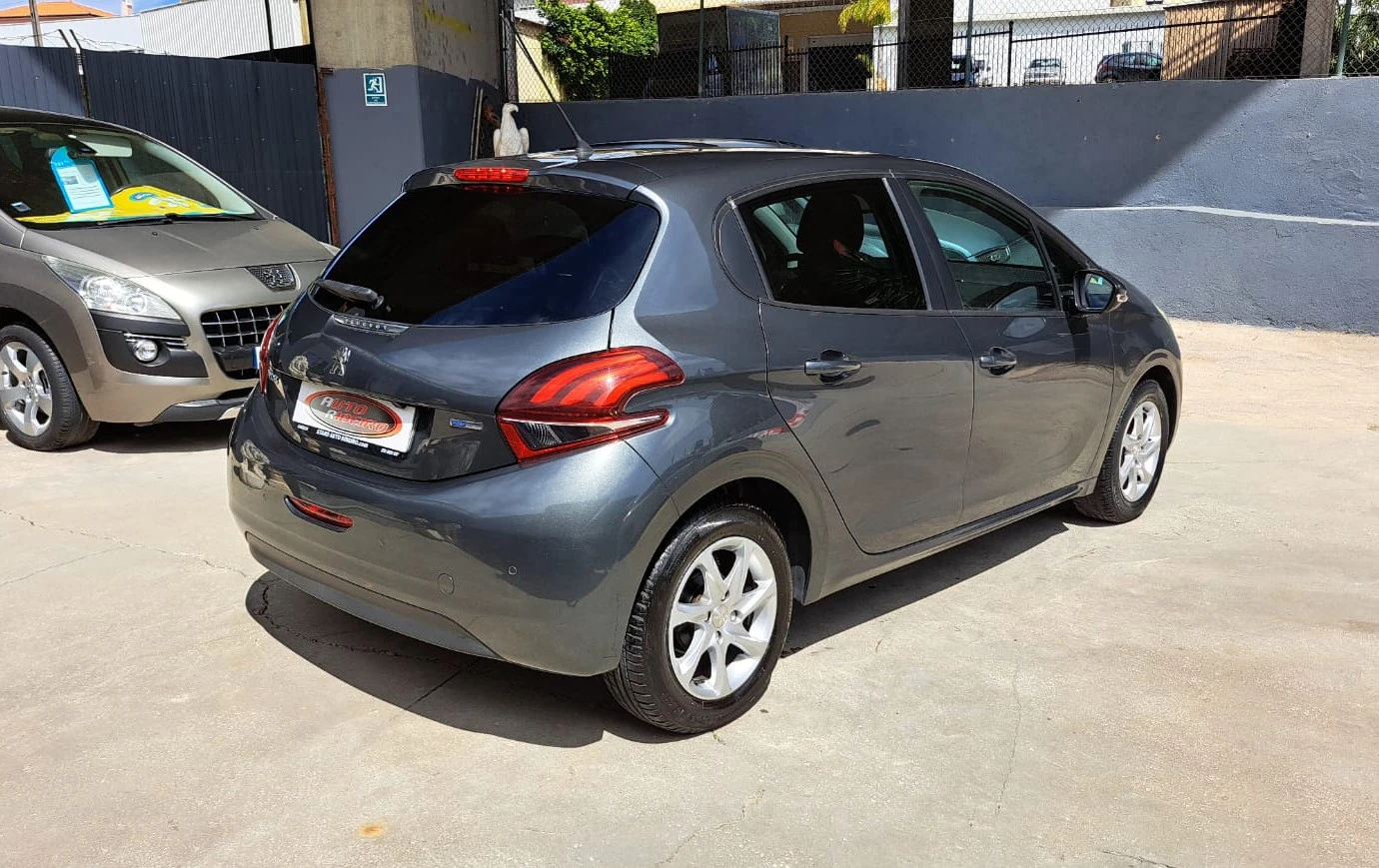 Peugeot 208 1.2 PureTech Style