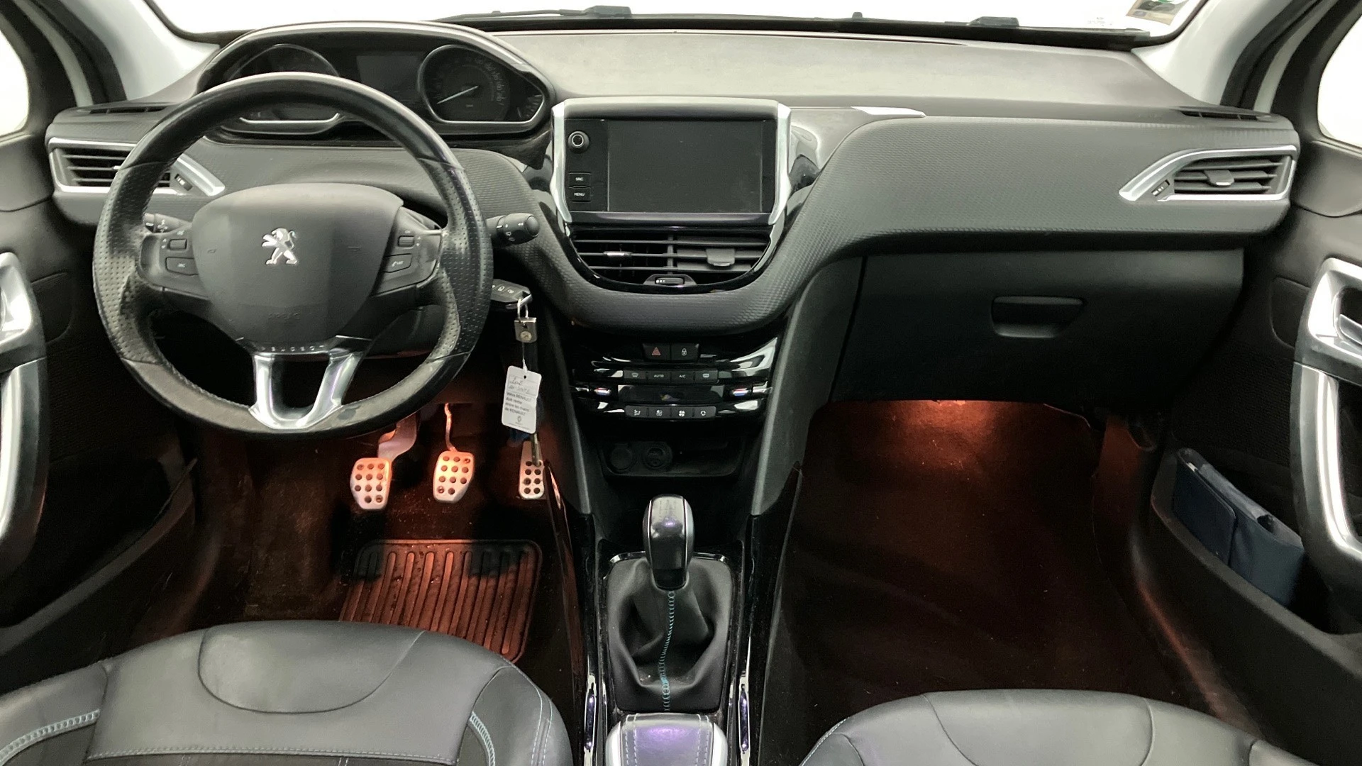 Peugeot 2008 1.2 PureTech Crossway