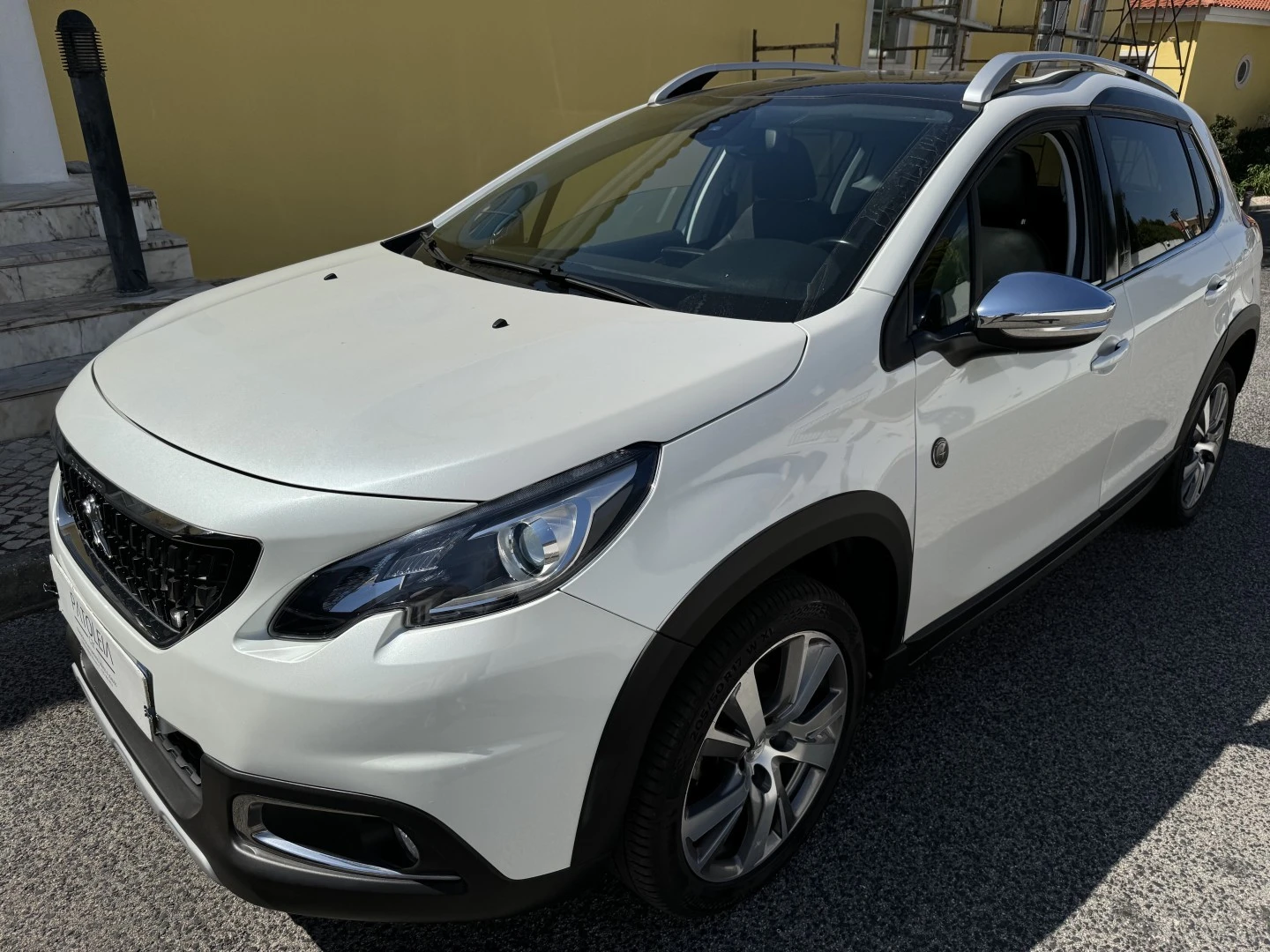 Peugeot 2008 1.2 PureTech Crossway