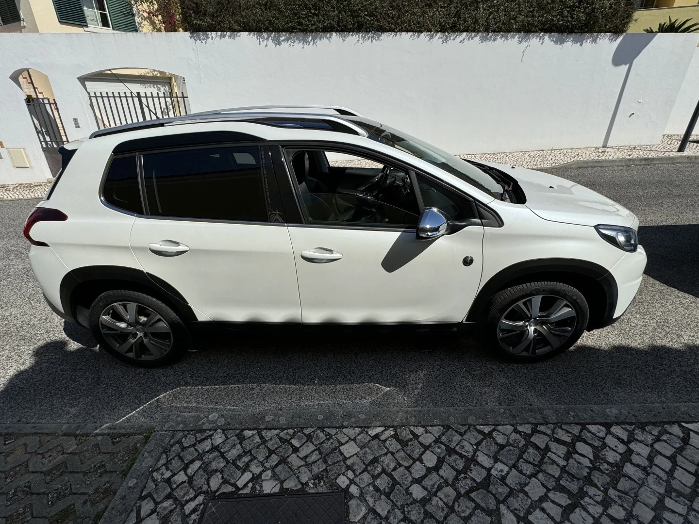 Peugeot 2008 1.2 PureTech Crossway