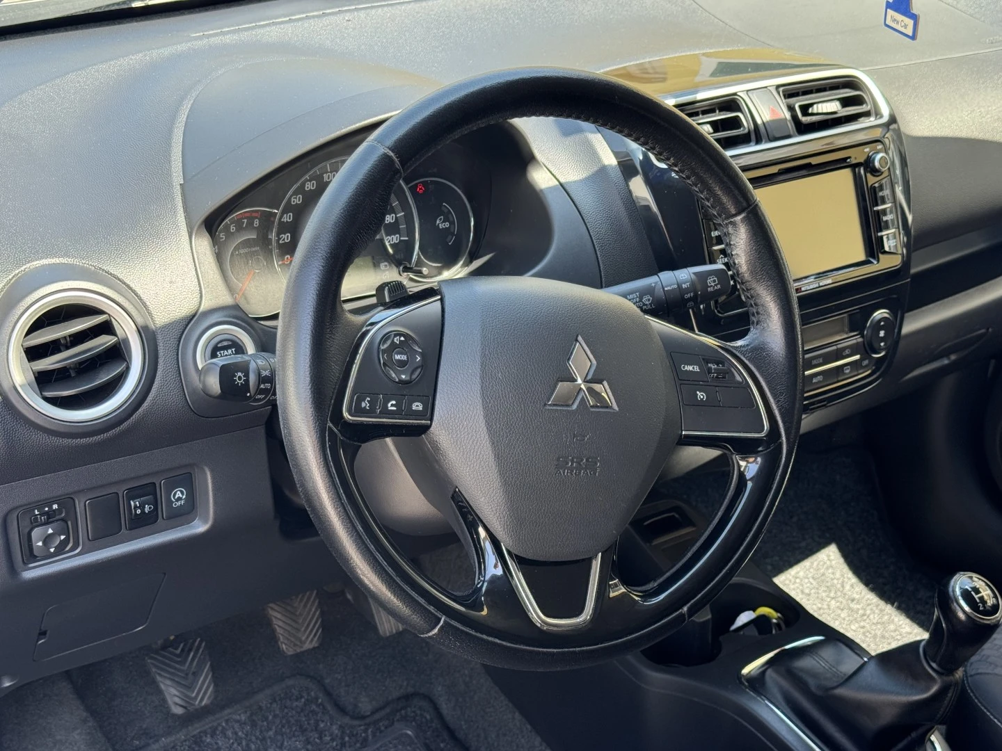 Mitsubishi Space Star 1.2 Intense Connect Edition