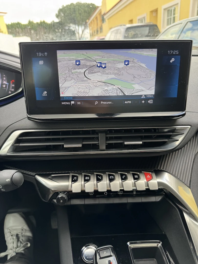 Peugeot 3008 1.2 PureTech Allure EAT8