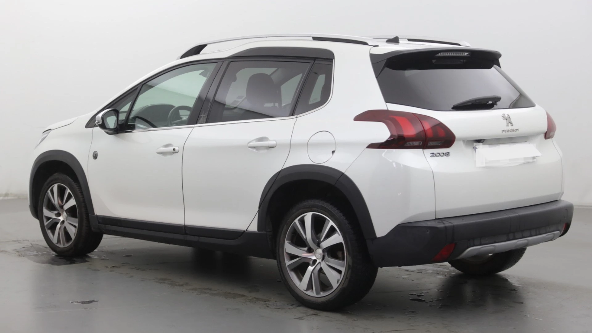 Peugeot 2008 1.2 PureTech Crossway