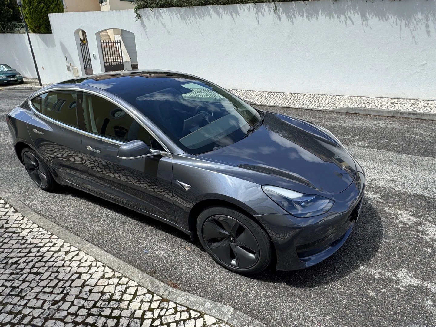 Tesla Model 3 Standard Range Plus RWD