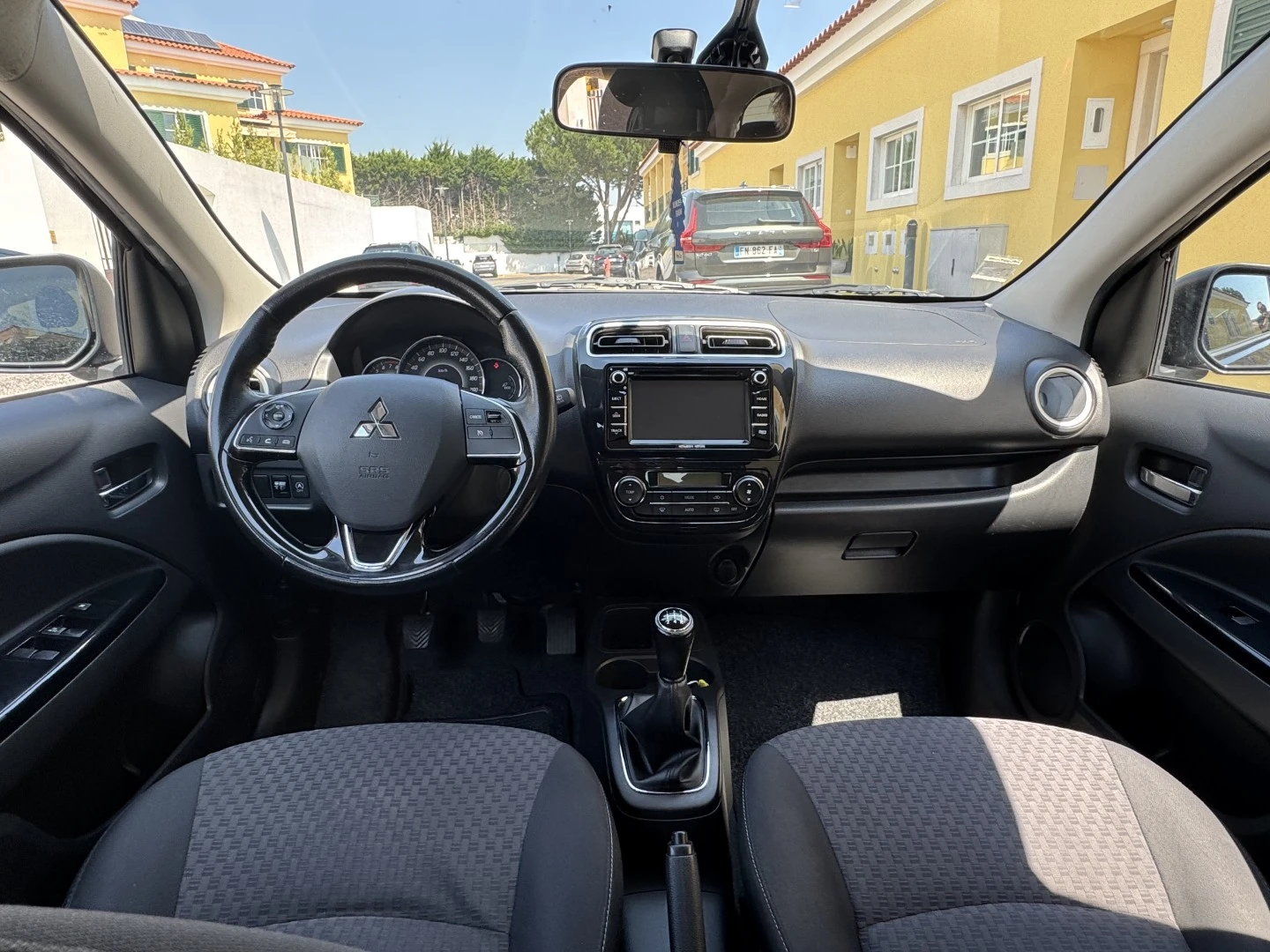 Mitsubishi Space Star 1.2 Intense Connect Edition