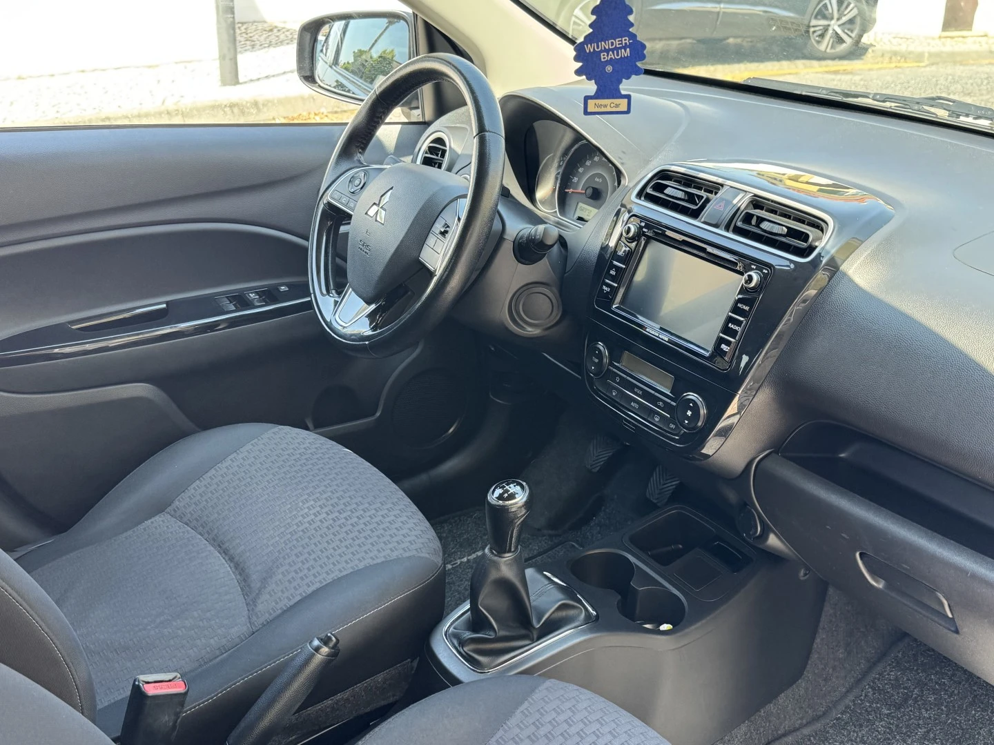 Mitsubishi Space Star 1.2 Intense Connect Edition