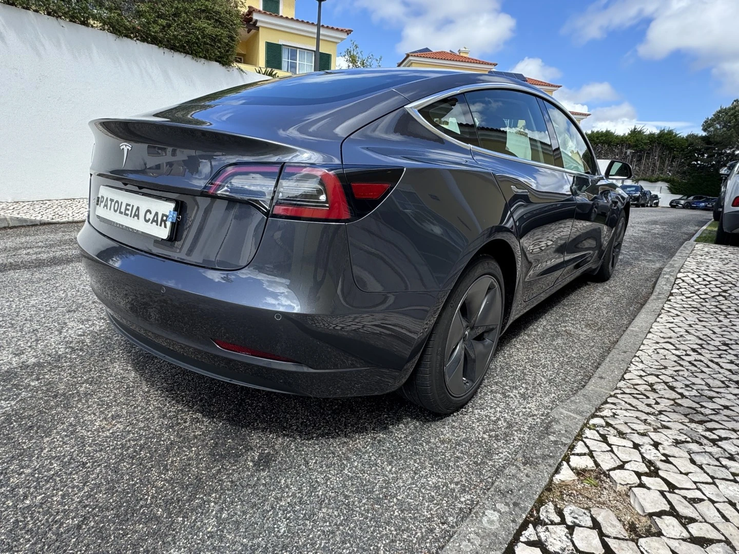 Tesla Model 3 Standard Range Plus RWD