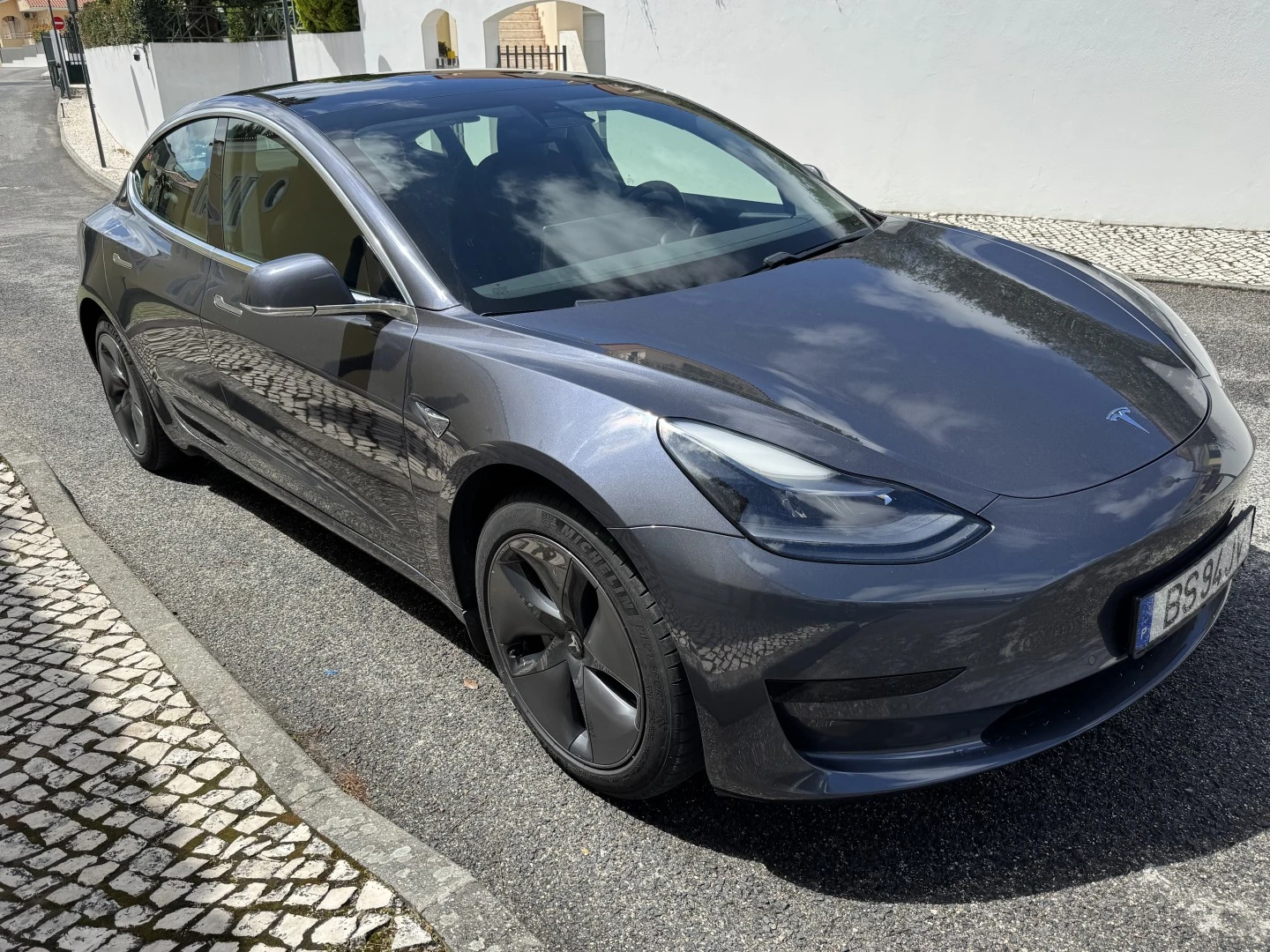 Tesla Model 3 Standard Range Plus RWD