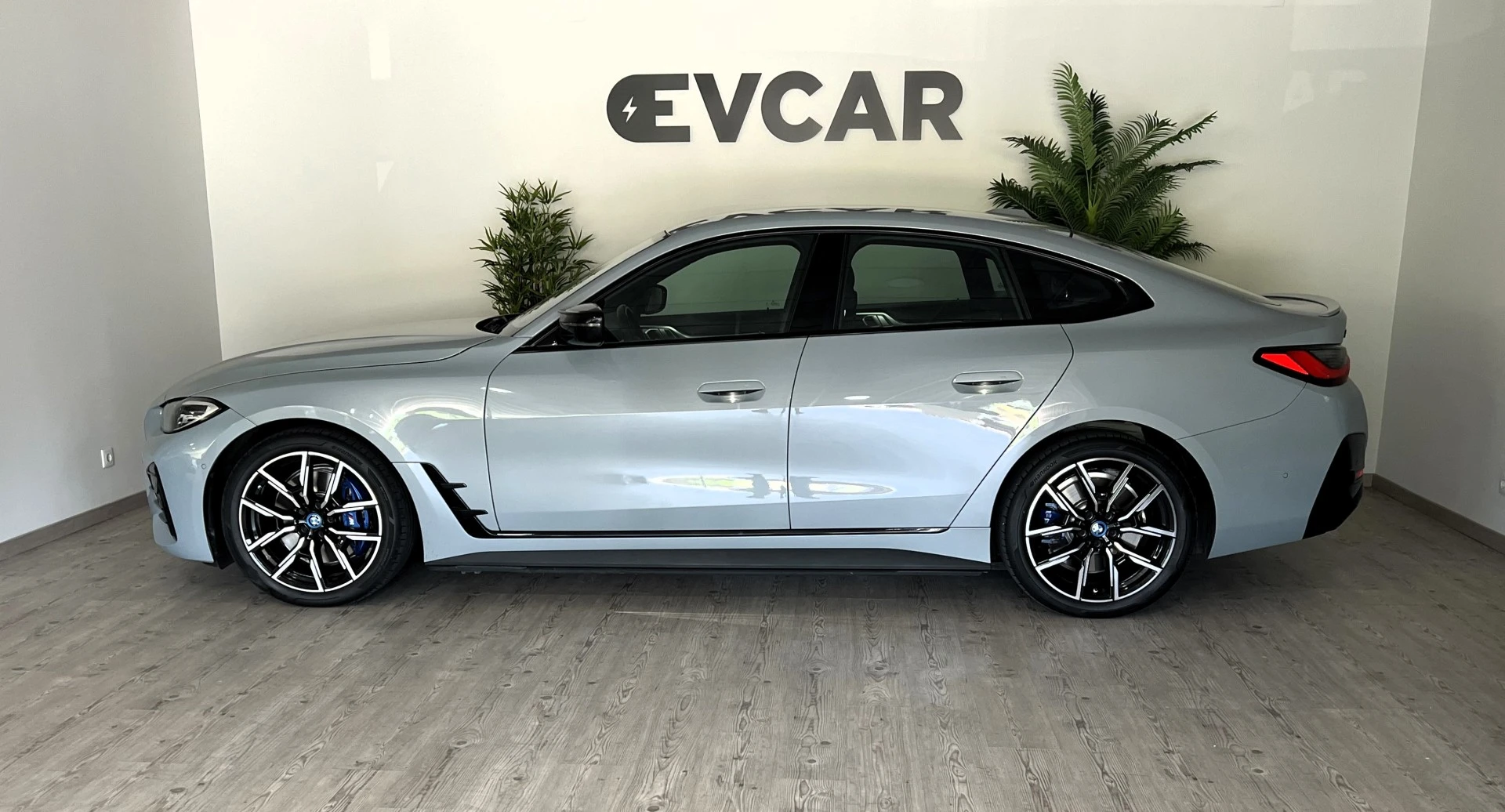 BMW i4 M50