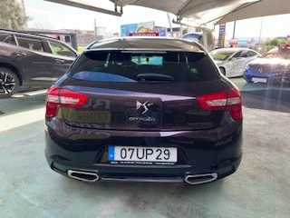 Citroën DS5 2.0 HDi Hy4 So Chic CMP6 102g