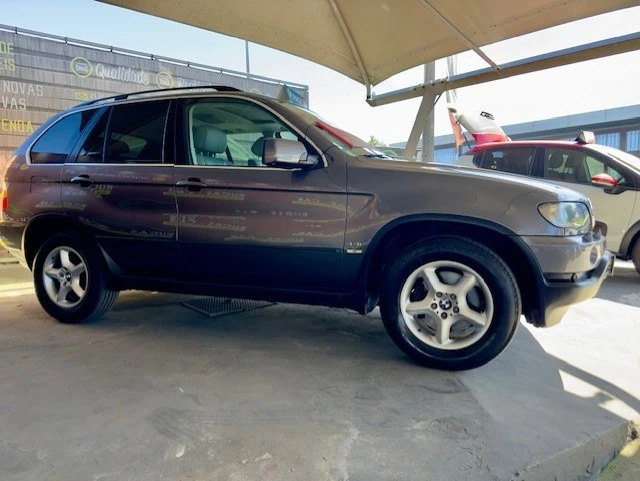 BMW X5 4.4