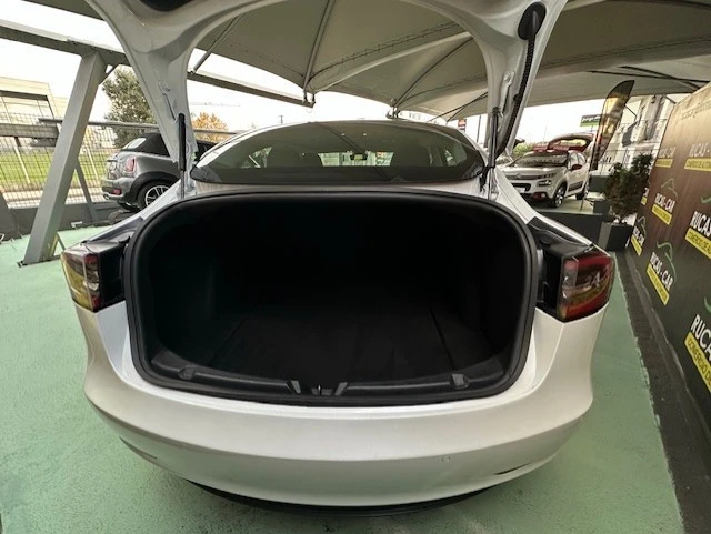 Tesla Model 3 Long-Range Dual Motor AWD