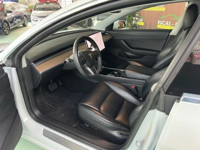 Tesla Model 3 Long-Range Dual Motor AWD