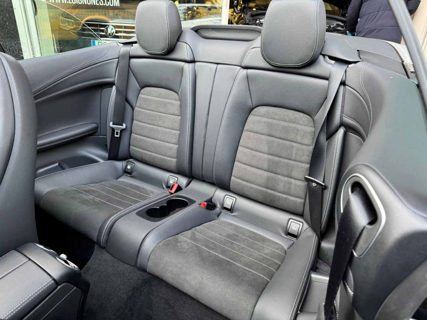 Mercedes-Benz C 180 Cabrio 9G-TRONIC AMG Line