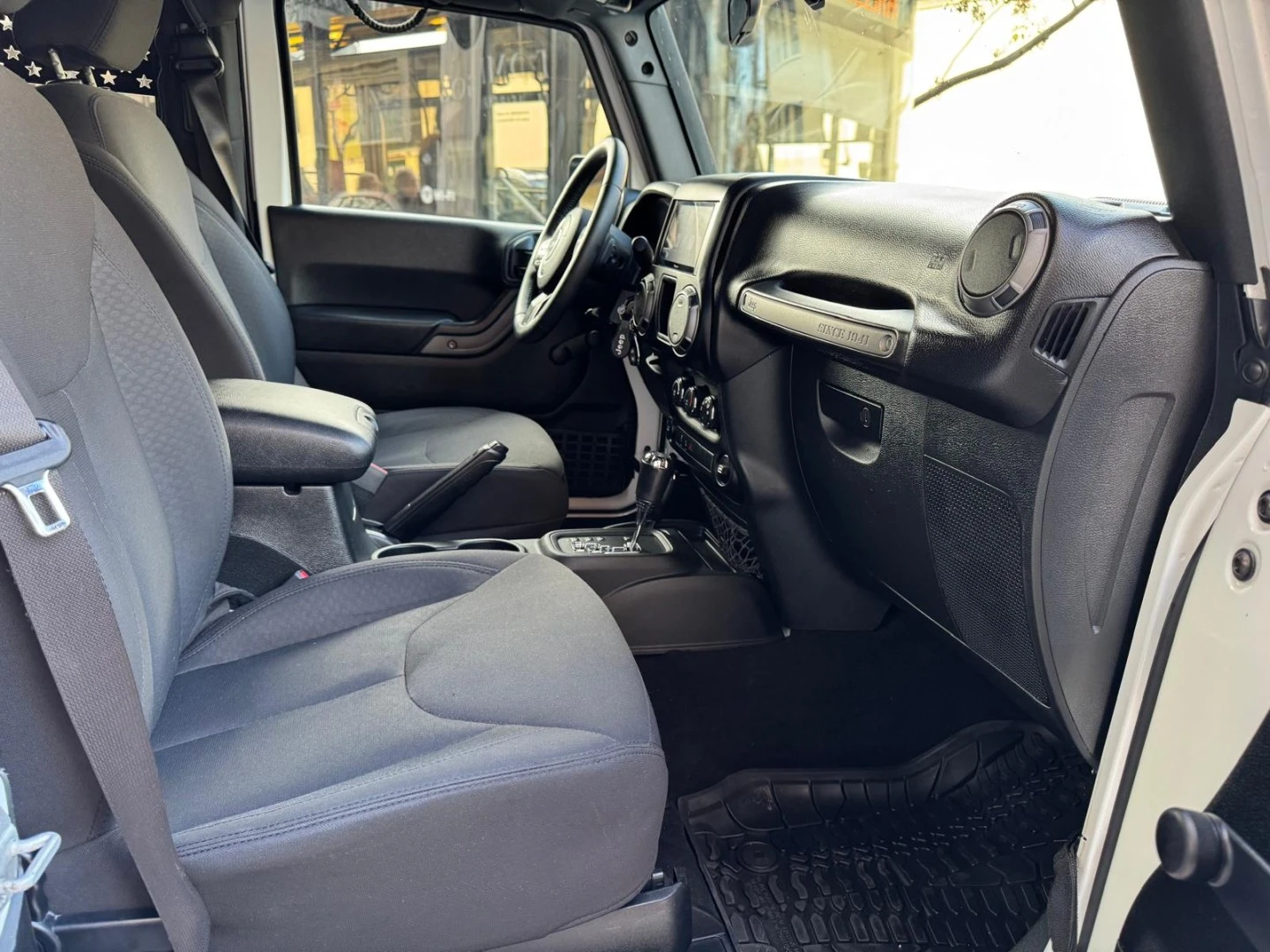 Jeep Wrangler Unlimited Hard-Top 3.6 Auto X