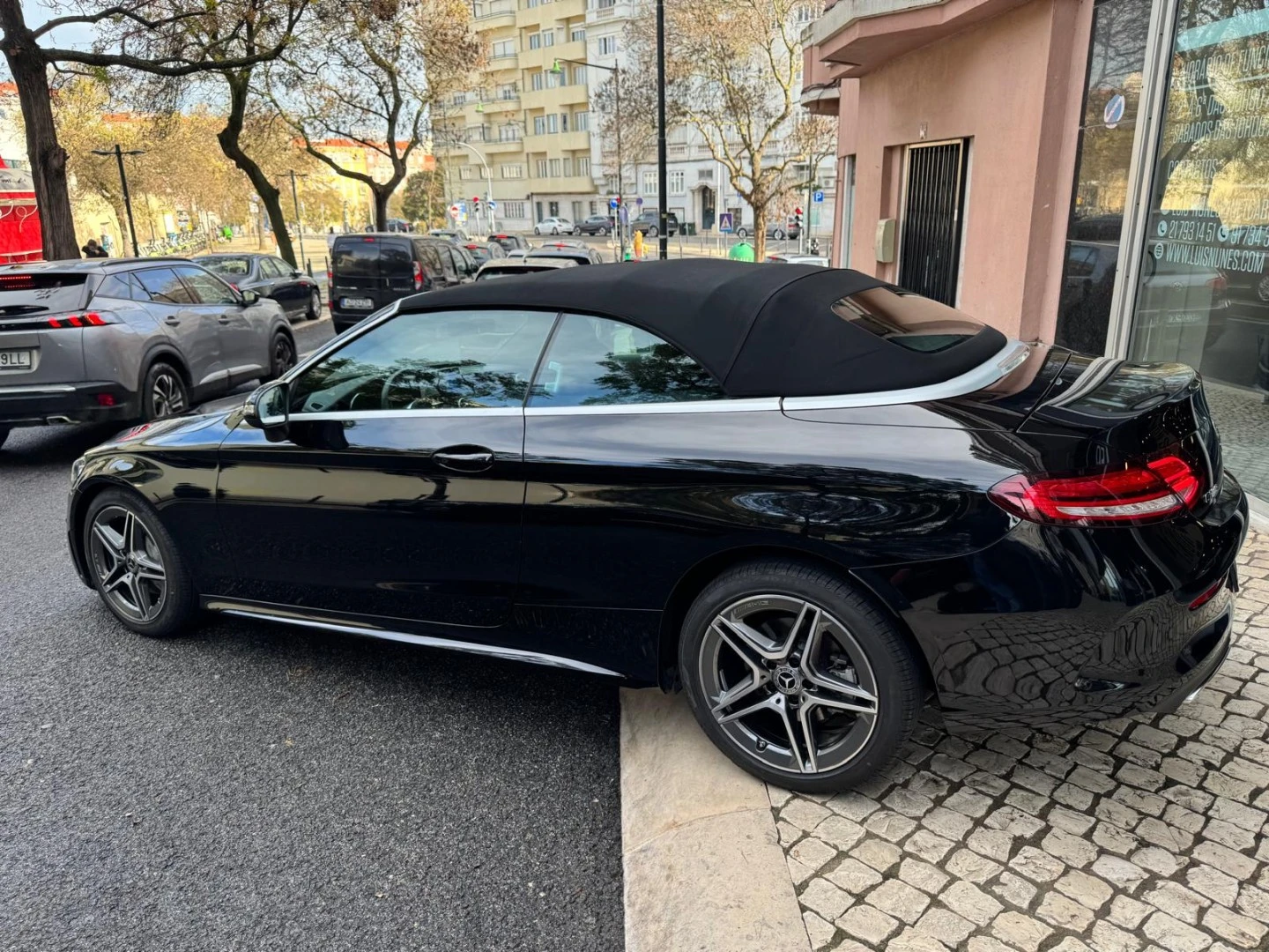 Mercedes-Benz C 180 Cabrio 9G-TRONIC AMG Line