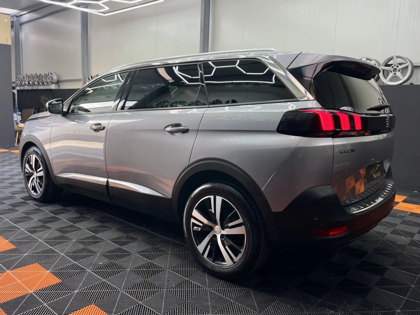 Peugeot 5008 1.5 BlueHDi Allure Pack EAT8