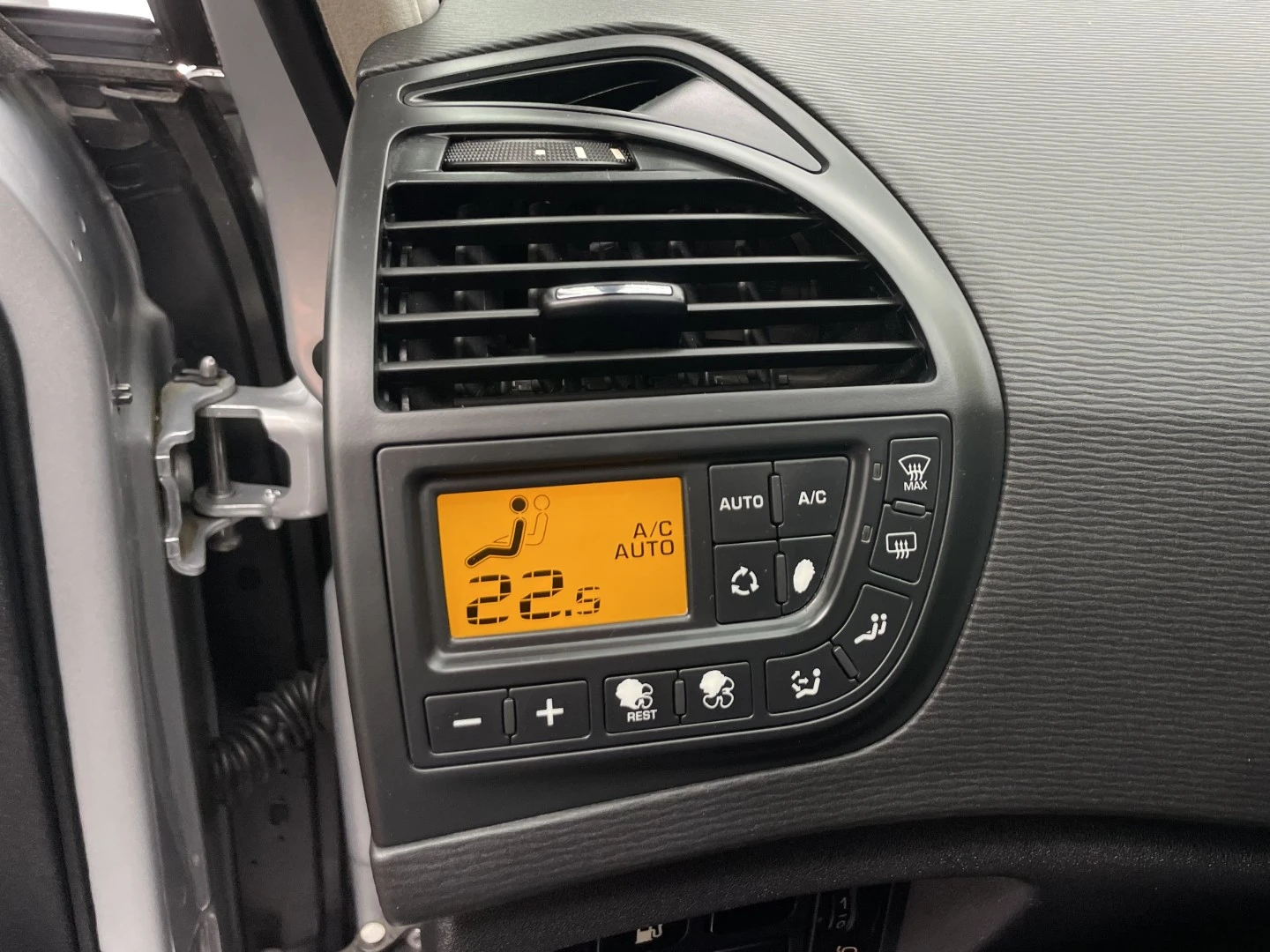 Citroën C4 Picasso e-HDi 110 FAP EGS6 Selection